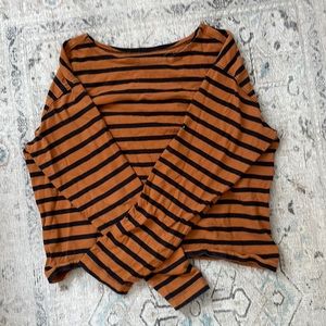 Everlane modern Breton tee GUC